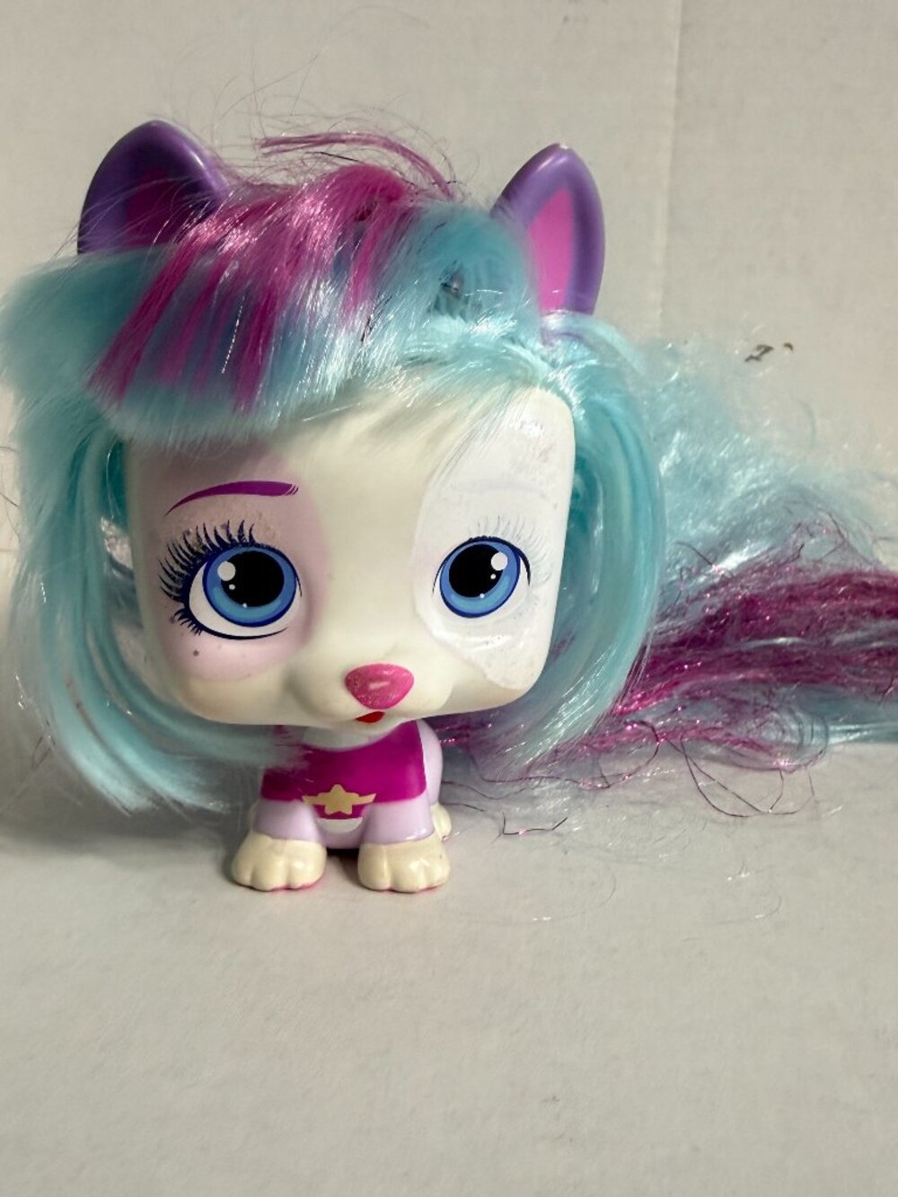 VIP Pets White Cat Kitten with Long Blue and Pink Rainbow Hair 4" Figure Good V